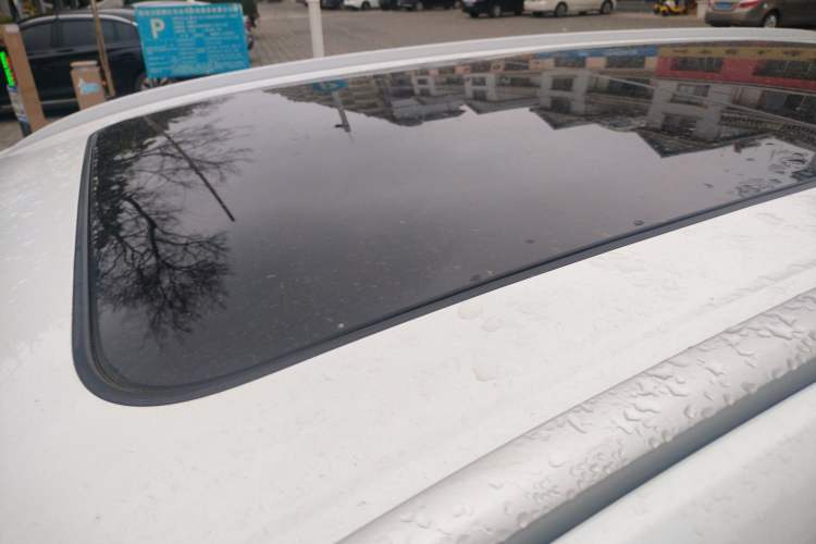 Used Wuling Victory 2023 2.0L DHT Deluxe Edition
