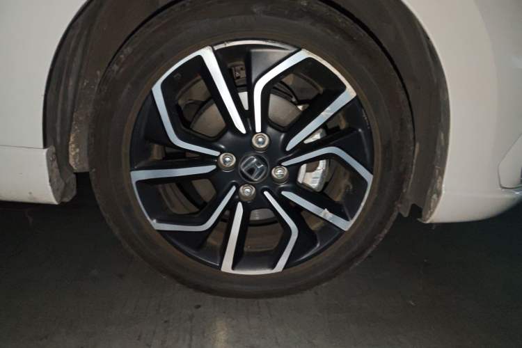 Used Honda LIFE 2021 1.5L CVT SPO-SS Dynamic Edition Right Front Wheel Hub