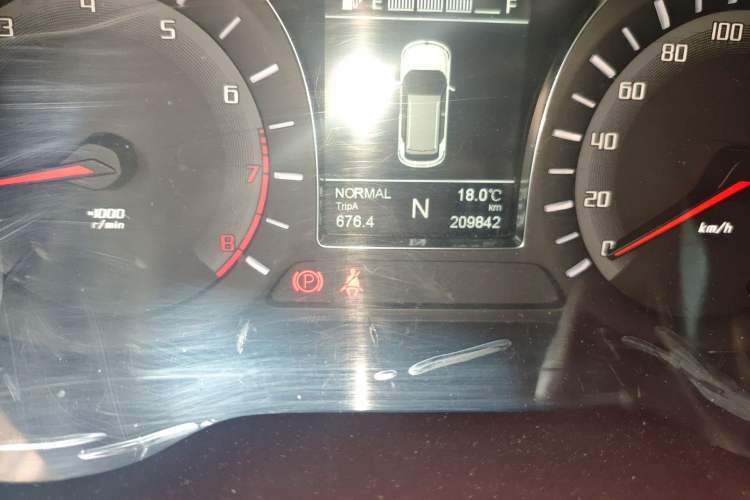 Used GAC Trumpchi GS4 2017 235T Automatic Two-Wheel Drive Luxury Smart Connectivity Version Odometer Close Up