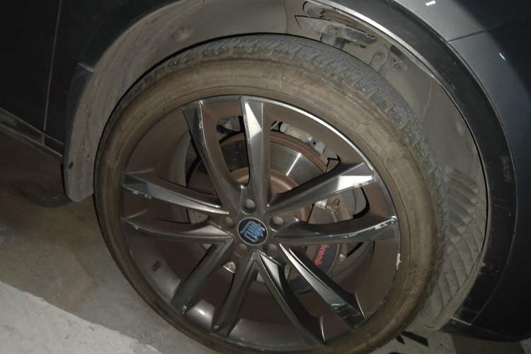 Used BYD Tang New Energy 2018 DM 2.0T All-Wheel Drive Smart Connect Elite 7-Seater China V Emission Standard