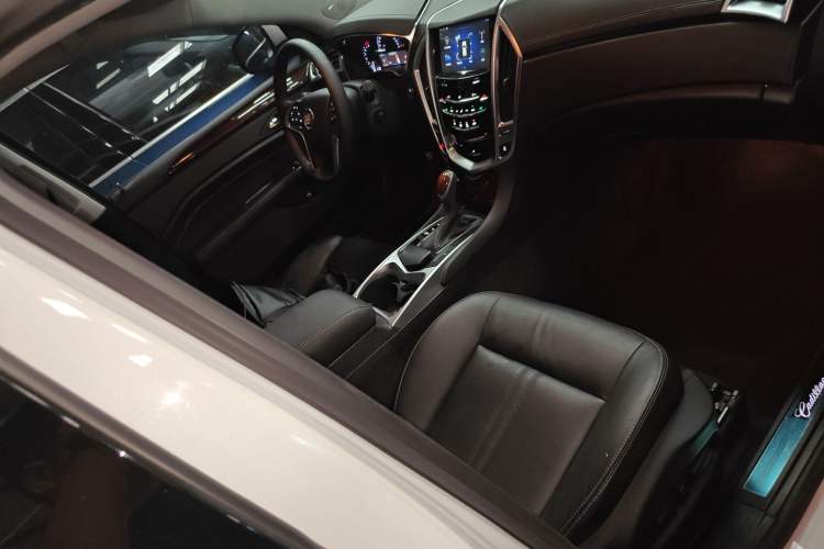 Used Cadillac SRX 2015 3.0L Elite Model