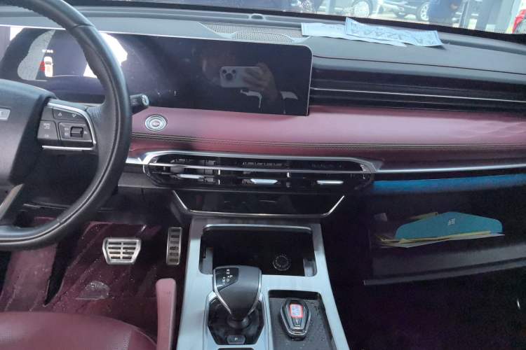 Used JETOUR X70 PLUS 2023 1.5T DCT Brave PLUS 5-Seater
