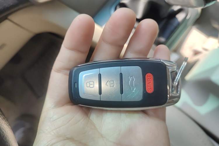 Used BYD S6 2013 Platinum Edition 2.0L Manual Elite Model
