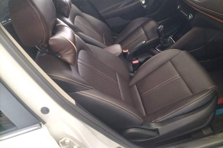 Used CHANGAN Eado DT 2019 1.6L Manual Enjoyment Model China VI Standard Right Front Seat