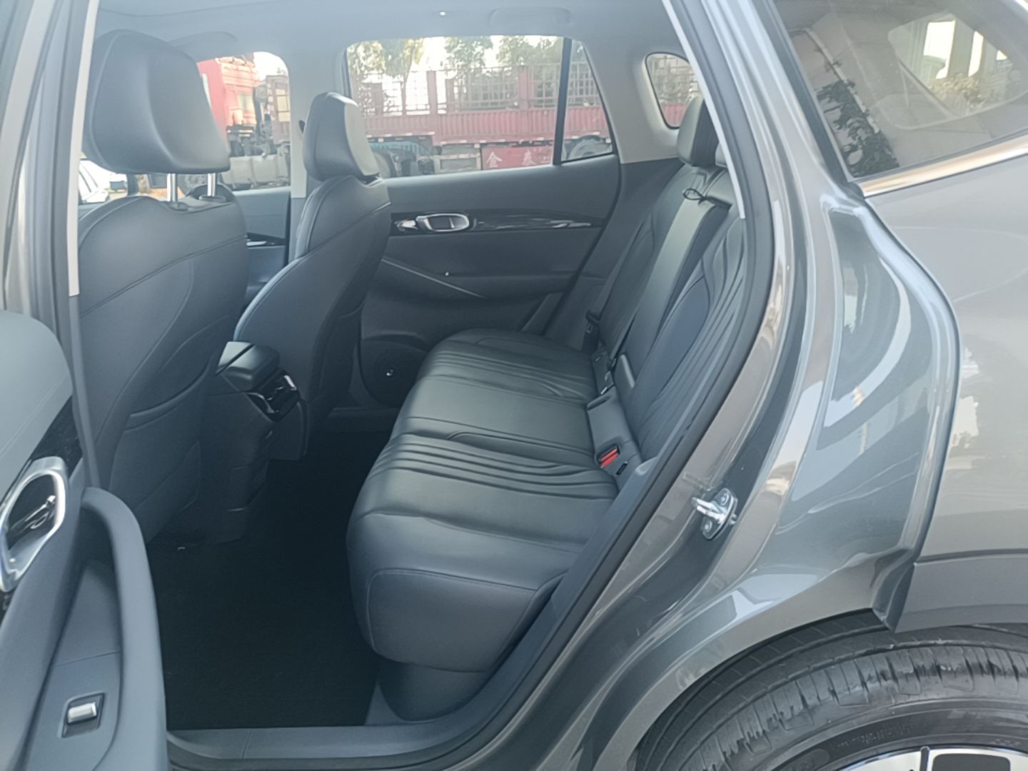 Geely Galaxy E5 2026 Model 610km Exploration+ Edition — снимка 20