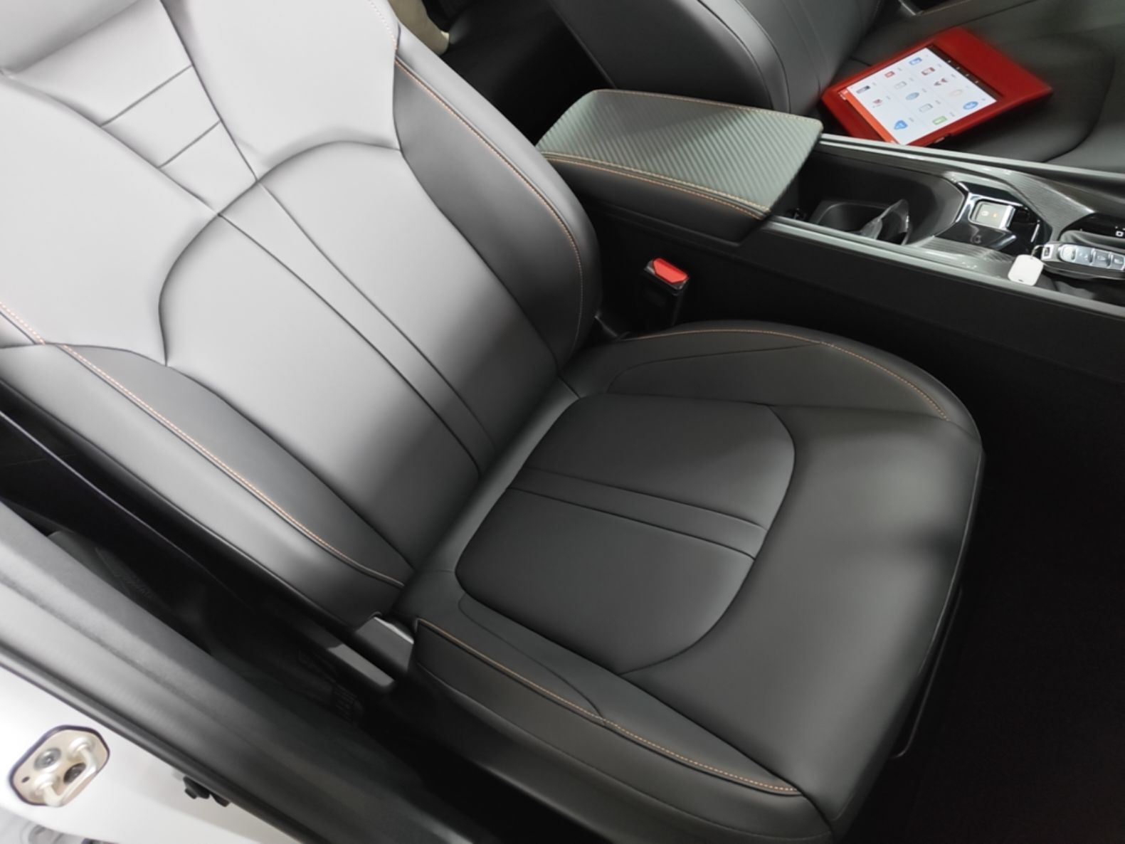 Dongfeng Aeolus Yixuan 2026 1.5L Automatic Luxury Edition — снимка 19