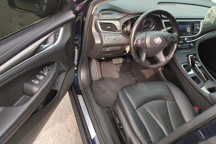 Used Buick LaCrosse 2021 652T Luxury Model
