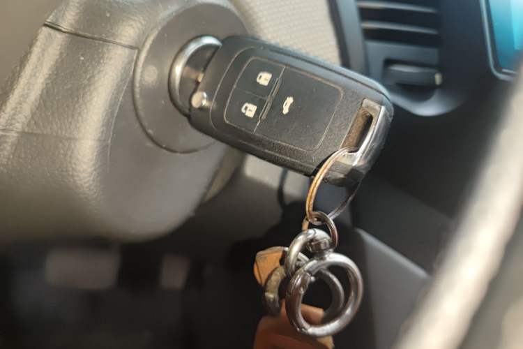 Used Chevrolet Cruze 2012 1.8L SE AT Vehicle Key