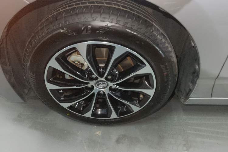 Used Toyota Avalon 2022 Dual-Engine 2.5L Luxury Edition
