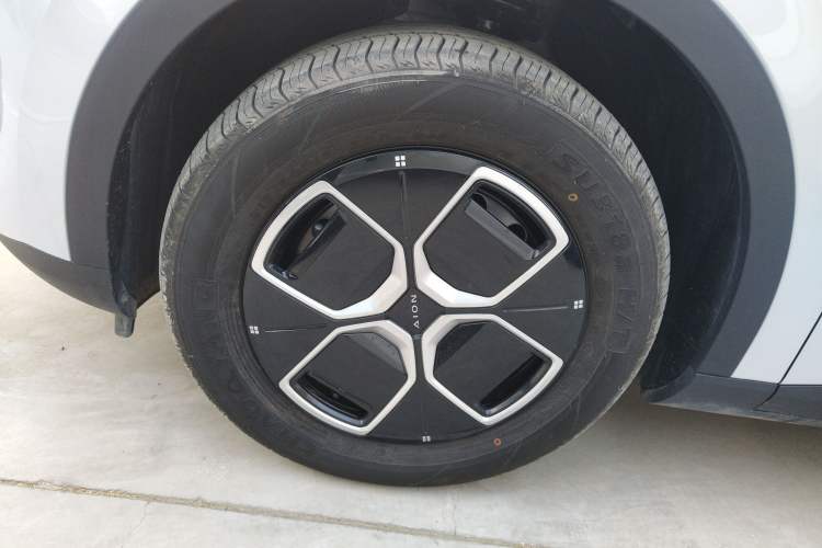 Used AION UT 2025 330 Star Edition