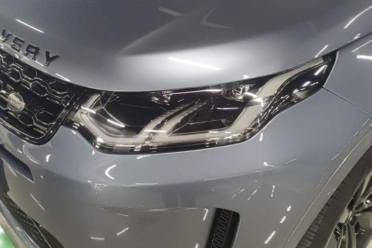 Used Land Rover Discovery Sport 2020 249 PS R-Dynamic Performance Edition Left Front Headlight