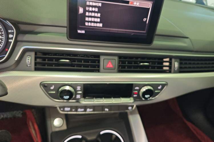 Used Audi A5 2019 Sportback 40 TFSI Fashion Model Audio And AC Panel