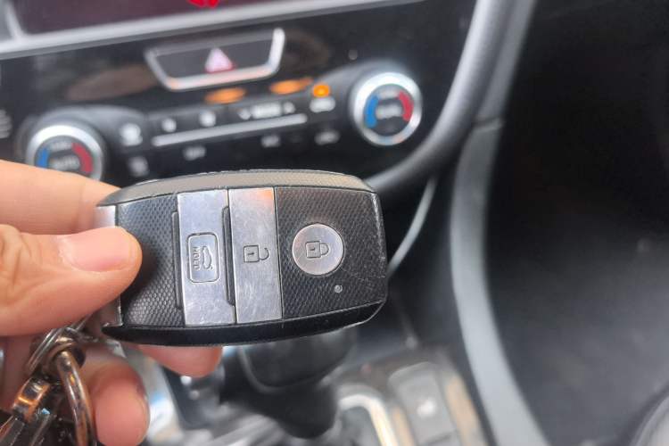 Used Kia K5 2015 2.0L Automatic LUX