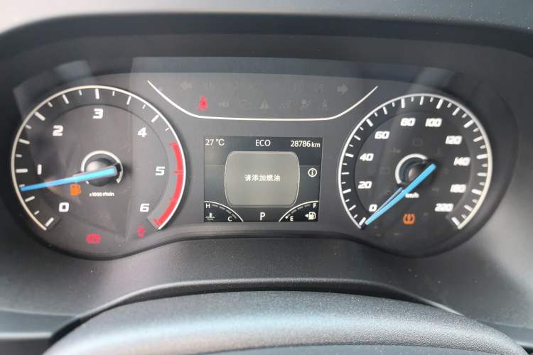 Used JMC Fushun 2023 2.0T Automatic Short-Wheelbase Low-Roof Commercial & Multi-Purpose Passenger Vehicle 6-Seater with Dual-Opening Tailgate Instrument Cluster