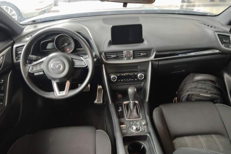 Used Mazda CX-4 2018 2.0L Automatic Two-Wheel Drive Blue Sky Exploration Version China V Standard