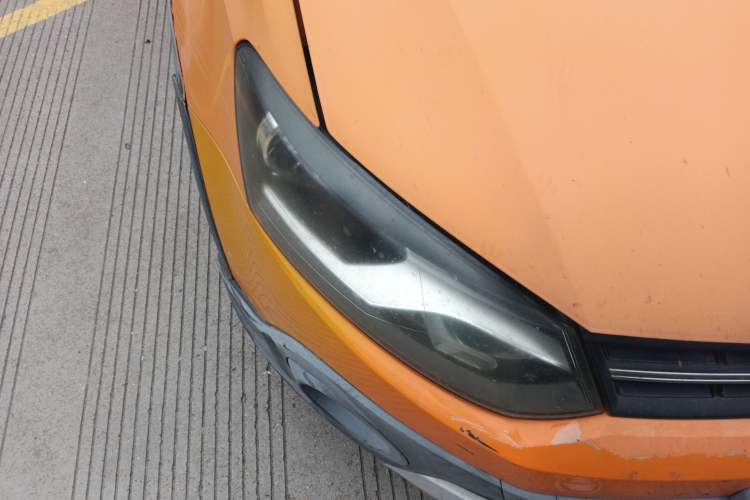 Used Volkswagen Polo 2012 1.6L Cross Polo Automatic Transmission Right Front Headlight