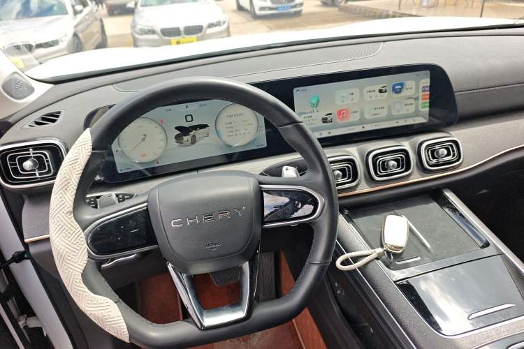 Used Chery Tiggo 9 2023 2.0T Dual-Clutch Two-Wheel Drive Luxury Edition 5 Seats