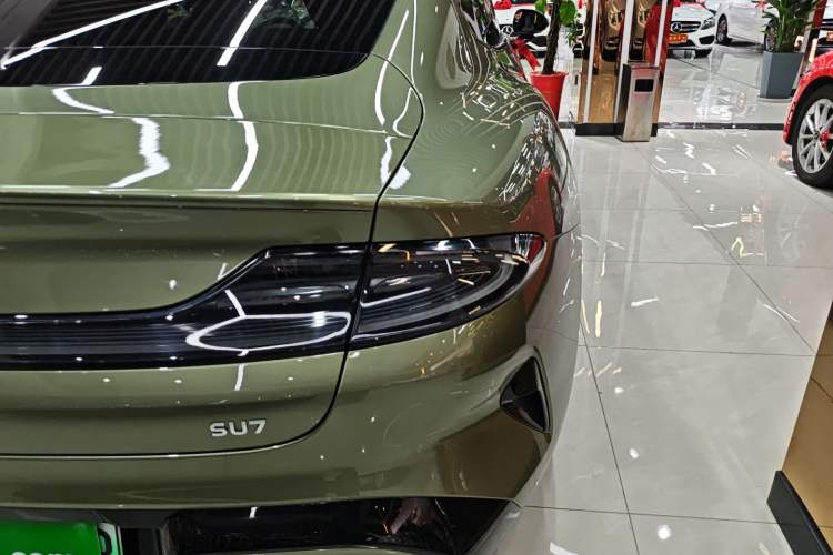 Used Xiaomi Auto SU7 2024 Rear-Drive Ultra-Long Range Advanced Pro-Level Intelligent Driving Version
