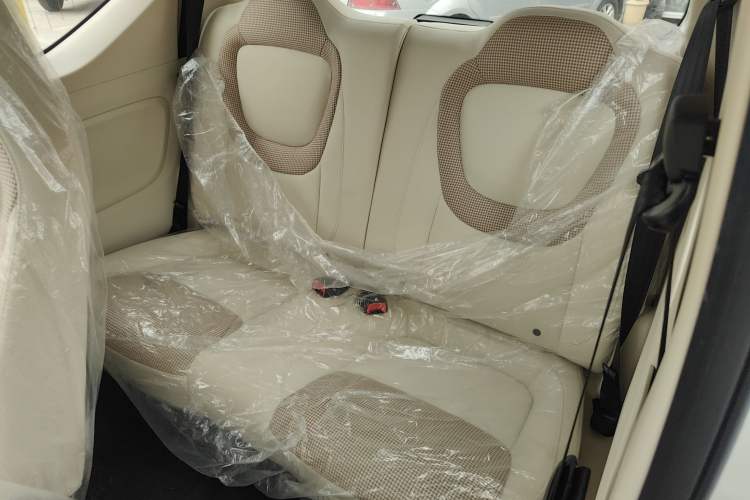 Used Wuling Hongguang MINIEV 2024 3rd Generation 215km Youth Edition Left Rear Seat
