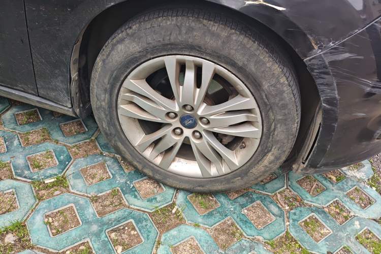 Used Ford Focus 2012 Sedan 1.6L Automatic Comfort Model