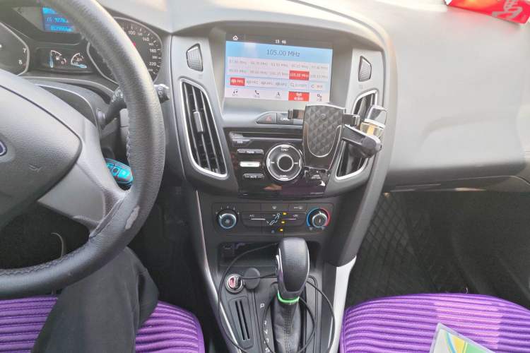 Used Ford Focus 2018 Hatchback Classic 1.6L Automatic Comfort Plus SmartDrive Edition Audio And AC Panel