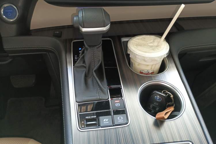 Used Toyota Sienna 2021 2.5L Hybrid Ultimate Edition
