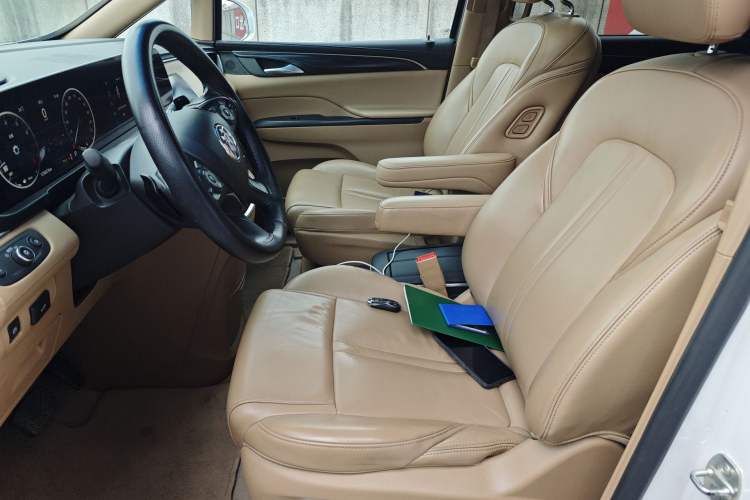 Used Buick GL8 2020 ES Land Cruiser 653T Luxury Edition
