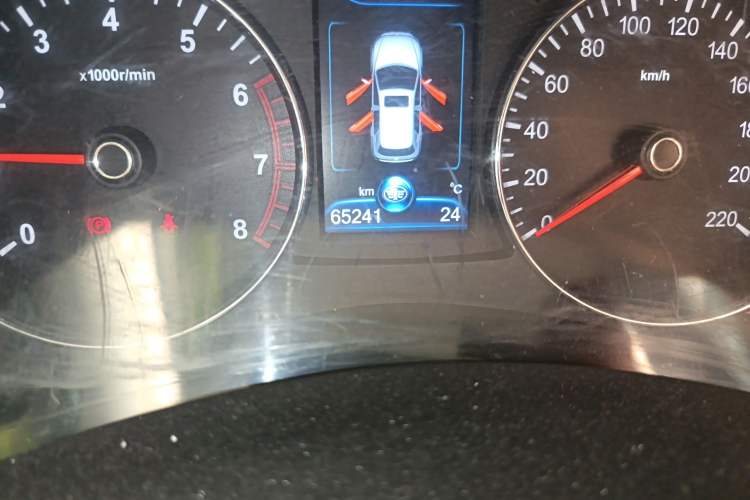 Used FAW Senya R7 2016 1.6L Manual Smart Version