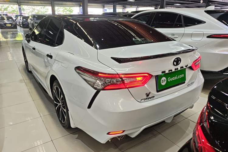 Used Toyota Camry 2019 2.5S FENGSHANG Version China VI Standard