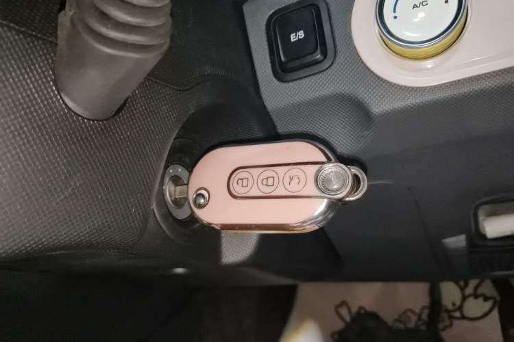 Used Wuling Hongguang MINIEV 2022 Macaron Fashion Edition Lithium-Nickel-Cobalt-Alpha-oxide