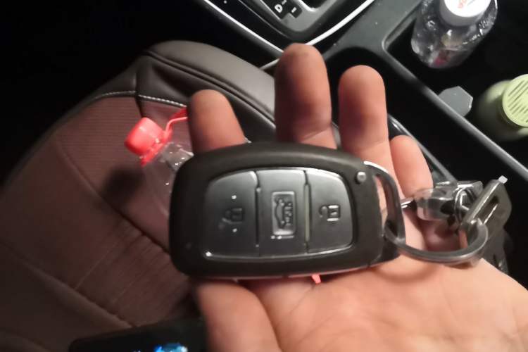 Used Hyundai Elantra (5th Generation / Langdong) 2016 1.6L Automatic Prestige Model Vehicle Key