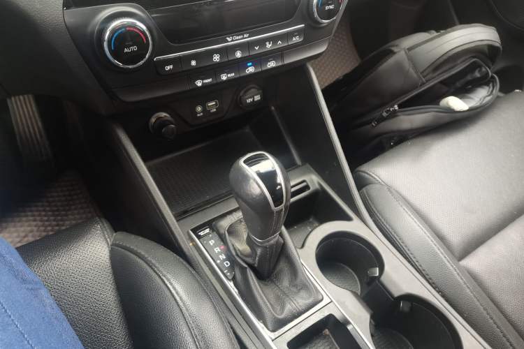 Used Hyundai Tucson 2015 1.6T Dual-Clutch Two-Wheel-Drive Smart Model
