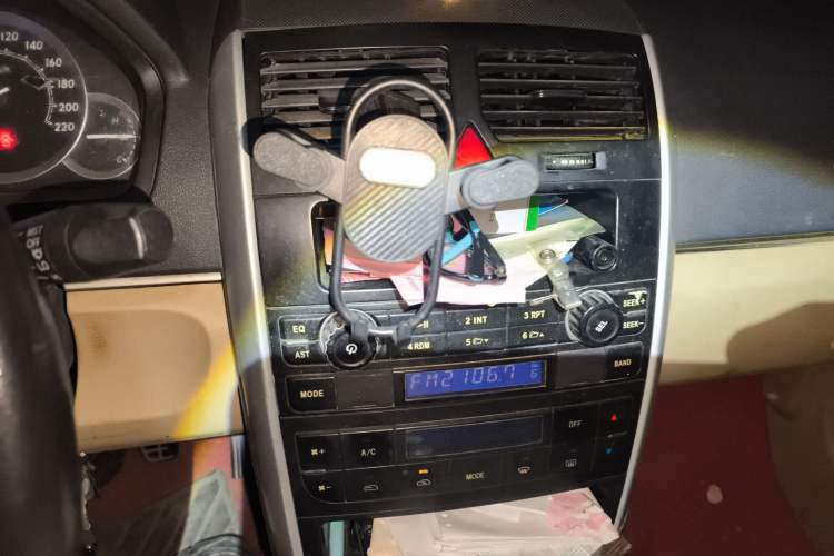 Used BAIC E Series 2013 Sedan 1.3L Manual Special Offer Edition