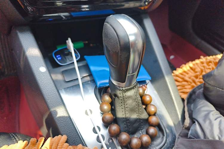 Used Volkswagen Sagitar 2014 Revised Version 1.6L Automatic Leading Edition Gear Lever