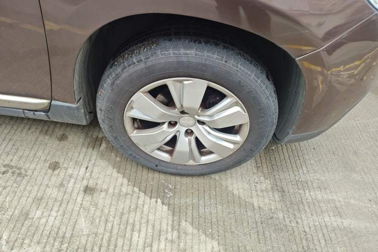 Used Peugeot 2008 2014 1.6L Automatic Fashion Edition Right Front Wheel Hub