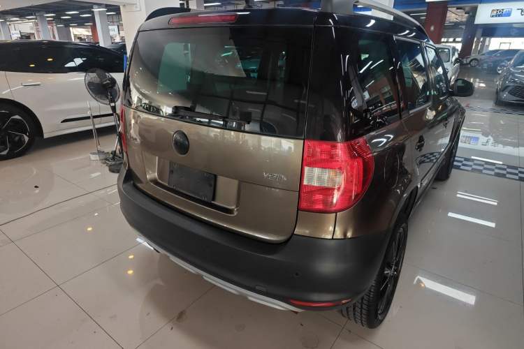 Used Skoda Yeti 2013 1.8T DSG Prestige Edition Rear Right 45 Deg