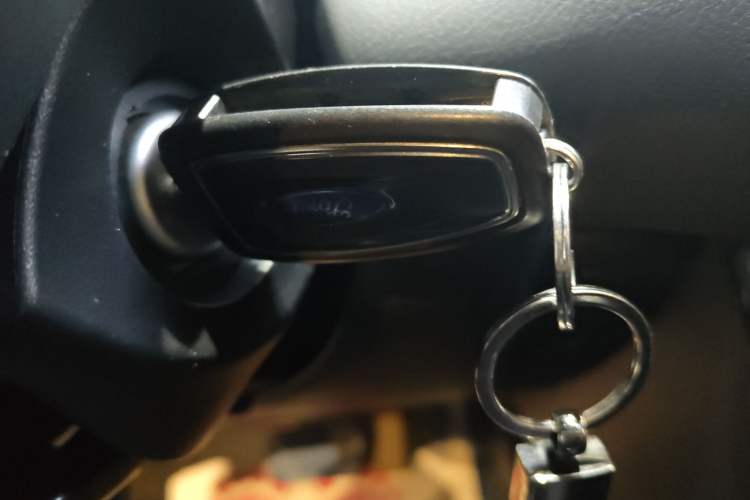 Used Ford Focus 2018 Sedan Classic 1.6L Automatic Trendy SmartDrive Edition
