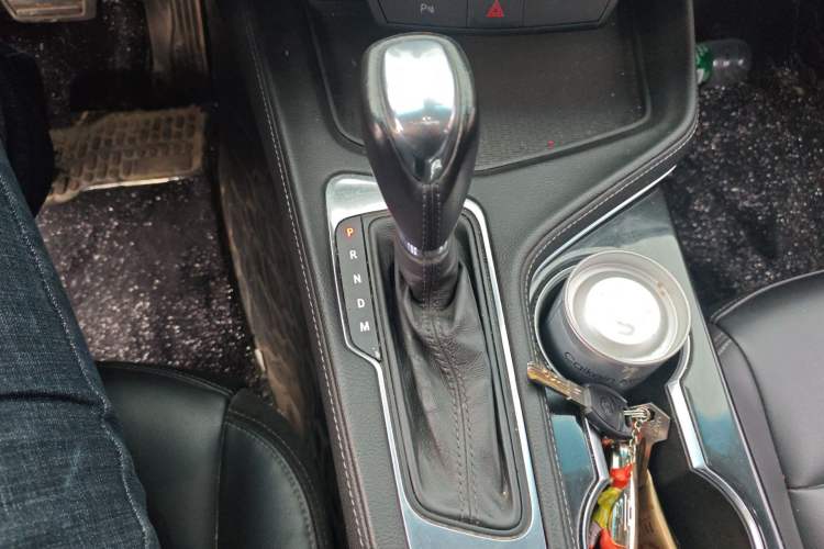 Used Cadillac CT4 2020 28T Fashion Edition Gear Lever