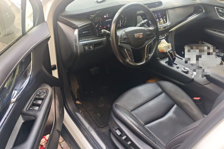 Used Cadillac XT5 2020 28T Luxury Version Driver Seat