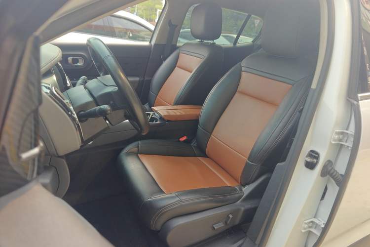 Used Citroen C5 AIRCROSS 2017 350THP Fashion Edition Left Front Seat