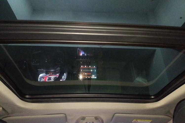 Used Citroen C5 AIRCROSS 2017 380THP Luxury Model Headliner