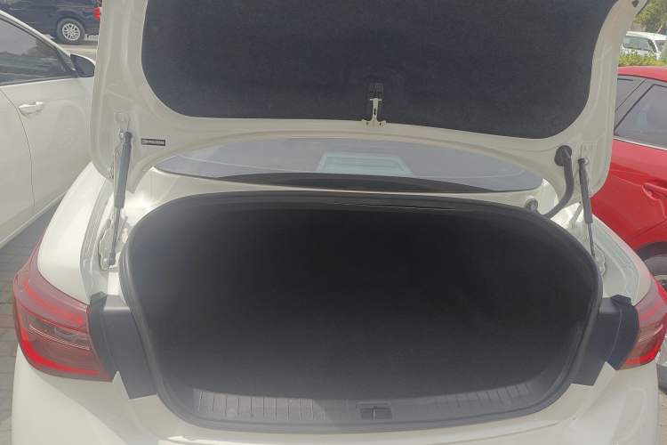 Used Infiniti Q50L 2018 2.0T Enjoyment Edition China V standard