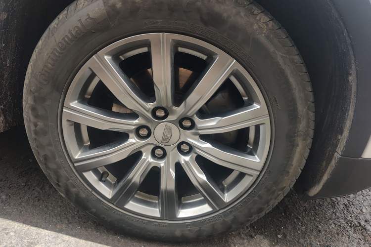 Used Cadillac XT4 2021 28T Two-Wheel Drive Leading Version
