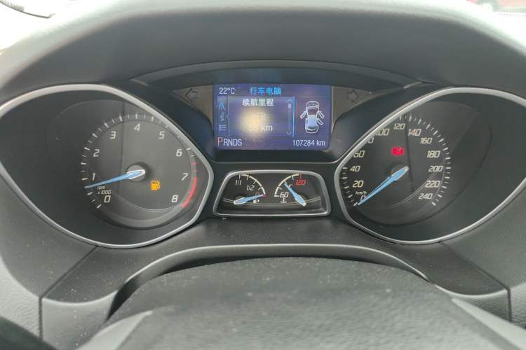 Used Ford Focus 2012 Hatchback 2.0L Automatic Luxury Sport Model
