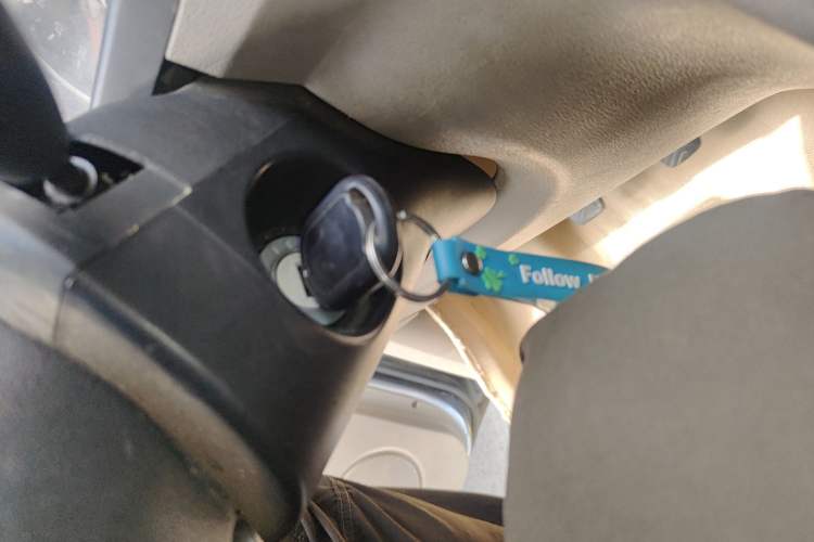 Used Wuling Hongguang 2014 1.2L Standard Model China IV