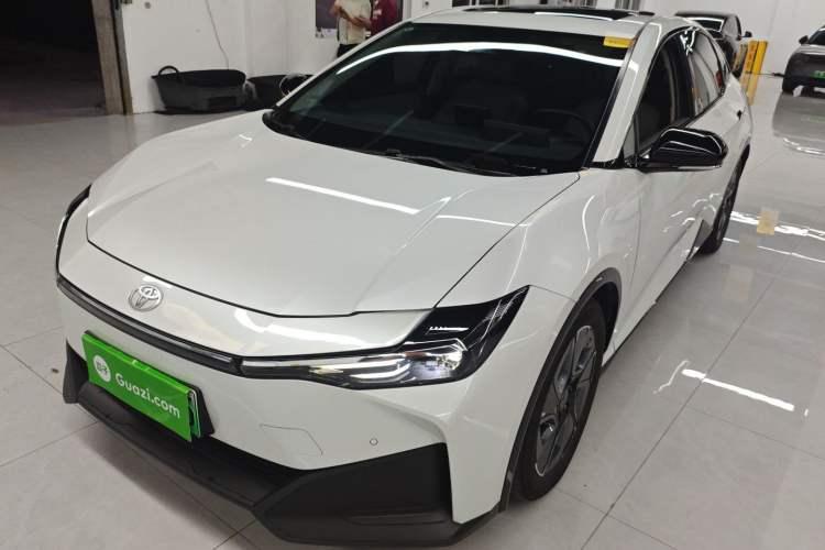 Used Toyota bZ3 2023 517 km Elite PRO