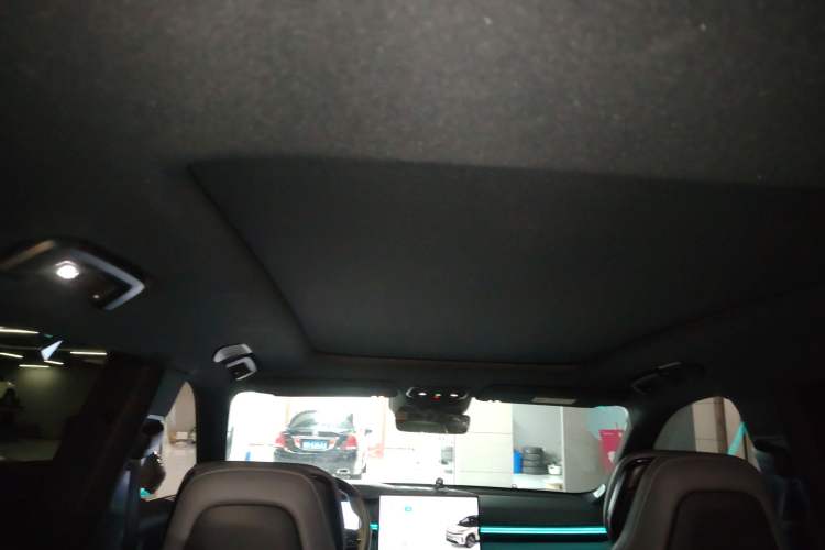 Used Lynk & Co 08 EM-P 2024 120km Long-Range Plus
