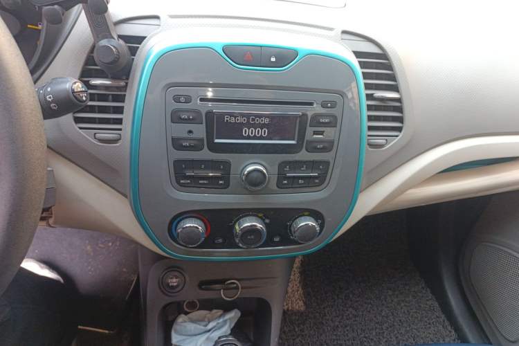 Used Renault Captur 2015 1.2T Automatic Standard Edition
