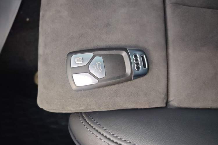 Used Audi A4L 2024 45 TFSI quattro Prestige Dynamic Edition
