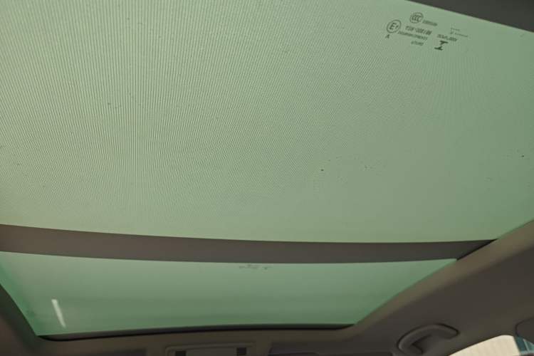 Used Volkswagen T-ROC 2019 280TSI DSG Two-Wheel Drive Comfort Version China VI Standard
